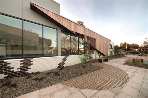 Karingal Place Neighbourhood Centre